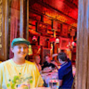 Meet your Posher, Zeke